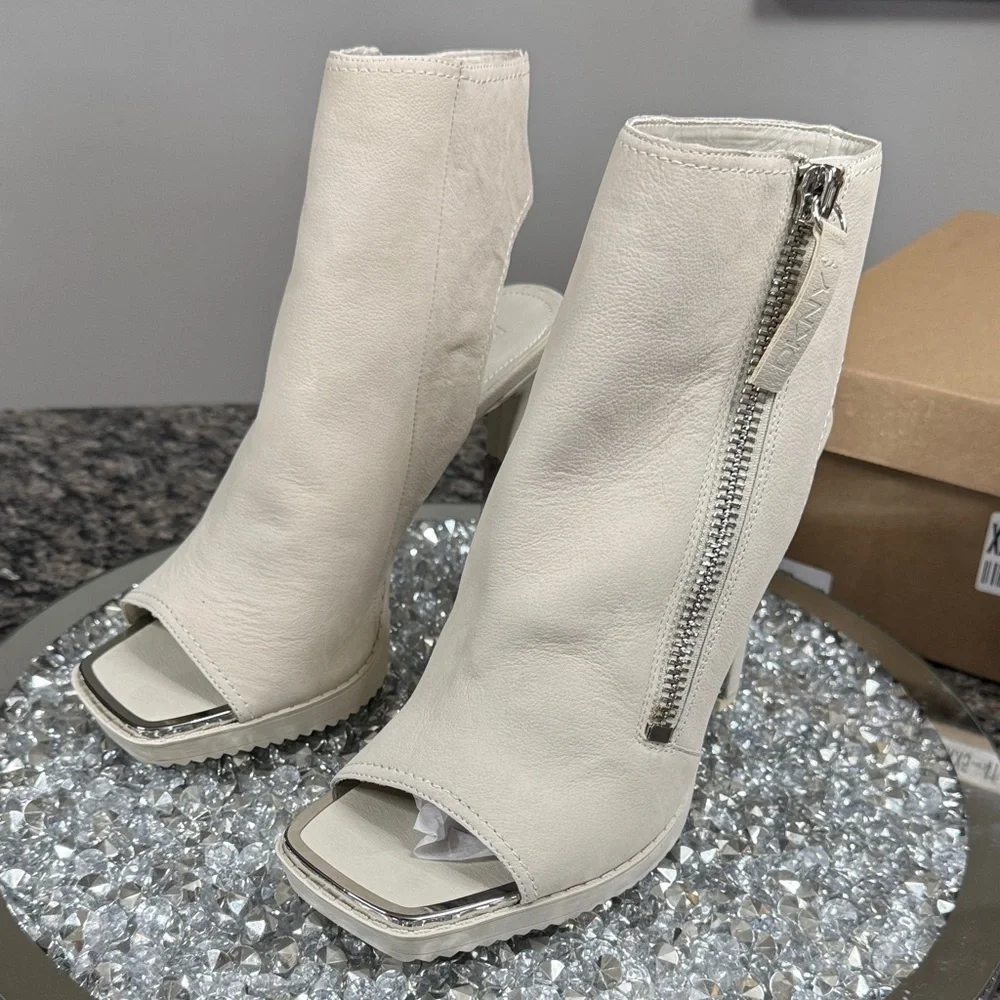 DKNY Off-White Peep-Toe Zip High Heel Booties NEW 9.5